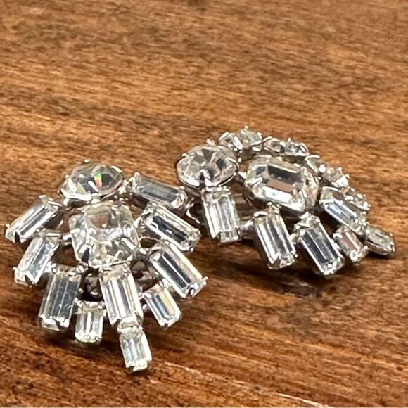 Vintage Rhinestone regency climber clip on earrings regency style climbing ear - Picture 3 of 6